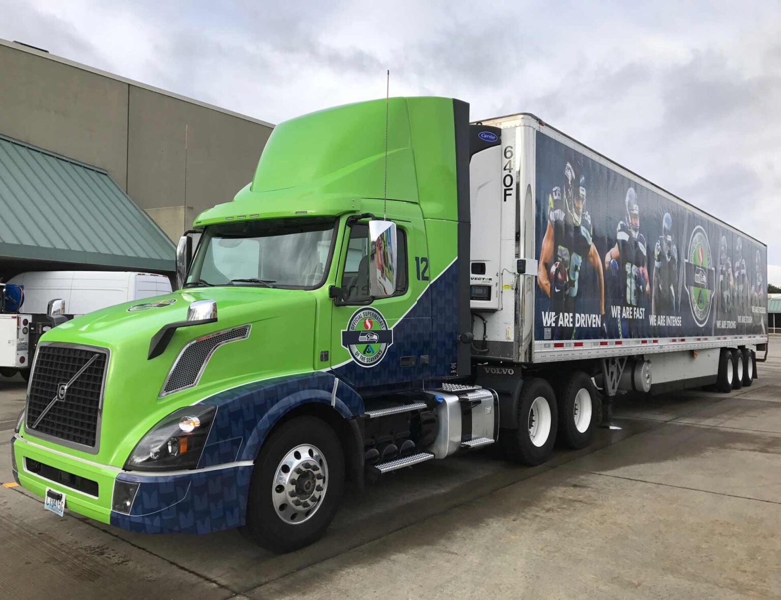 Safeway trailer graphics with entire cab and trailer wrapped with Seahawks branding